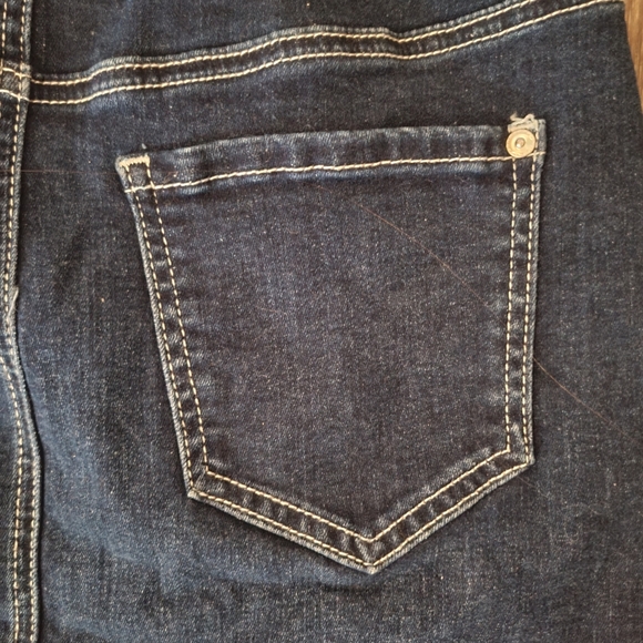 Dex Jean Skirt - Picture 9 of 11